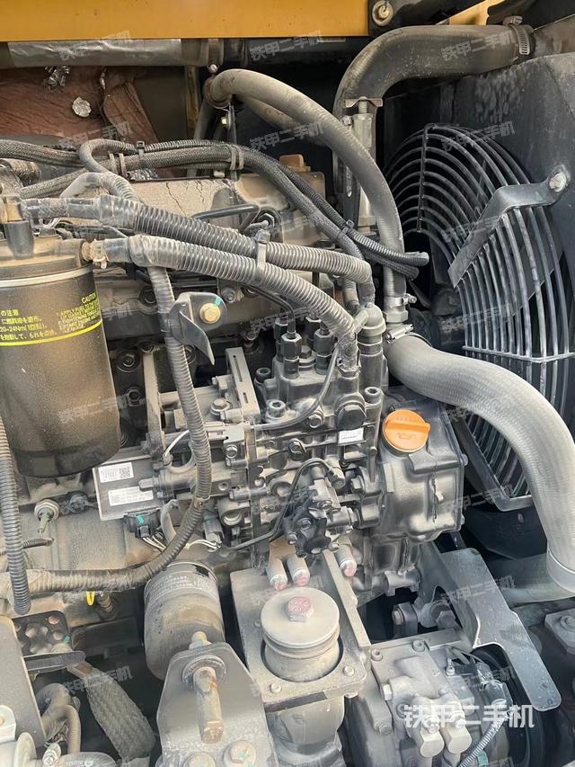 發(fā)動機(jī)整體俯視（整機(jī)外觀）