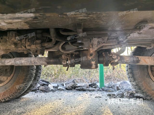 右驅(qū)動(dòng)輪（行走機(jī)構(gòu)）