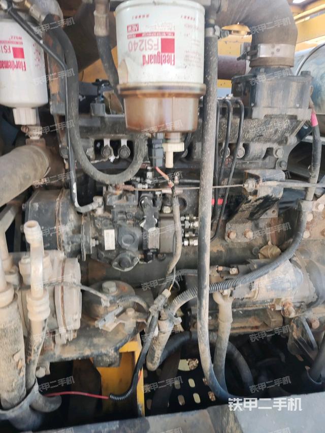 發(fā)動(dòng)機(jī)室（上車部件）