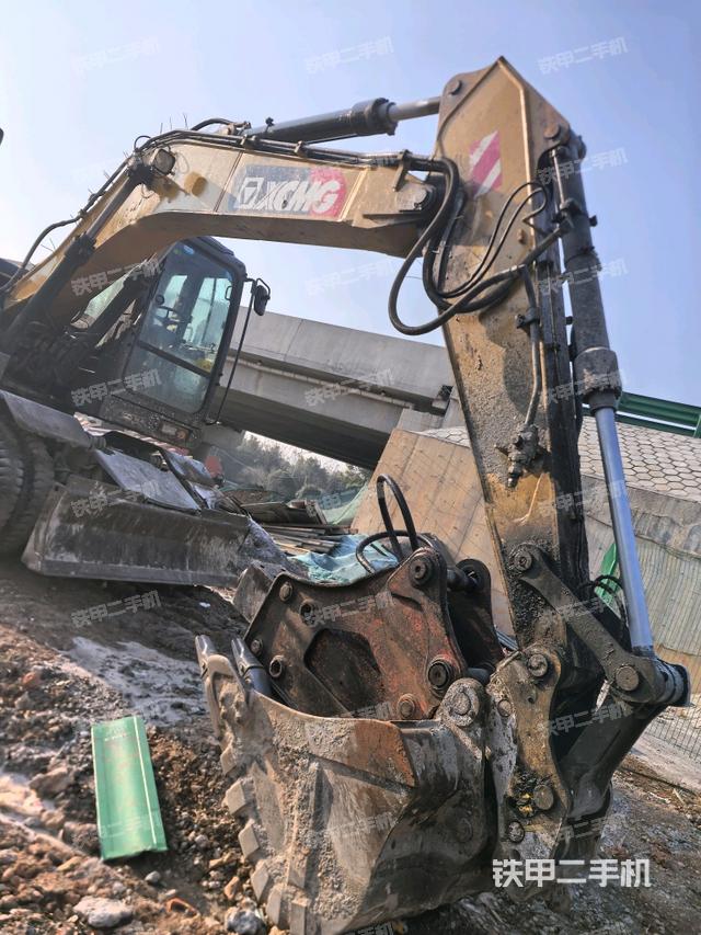 大臂整體?右側(cè)（工作和回轉(zhuǎn)裝置）