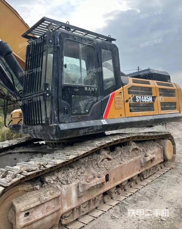 整機右后45°(整機外觀) 整機右后45°(整機外觀)