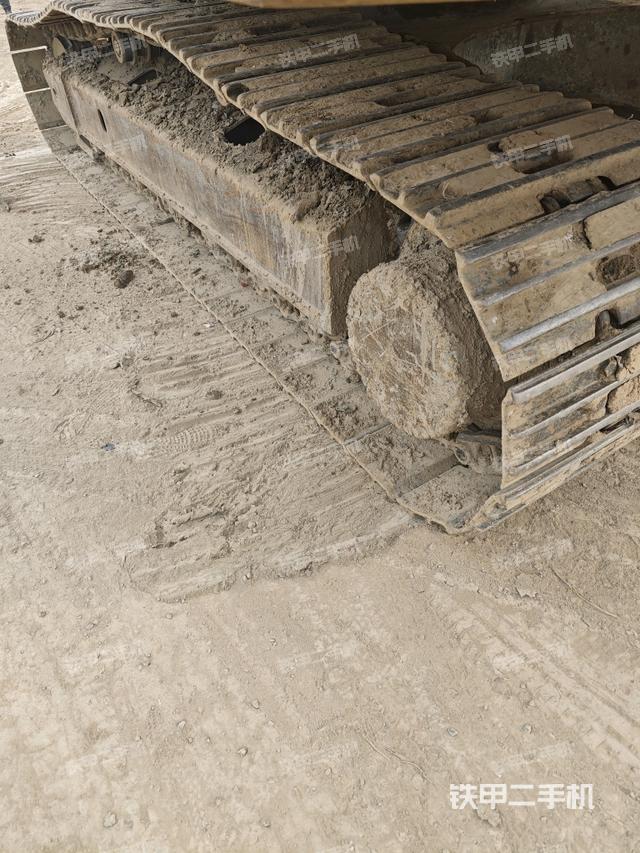 左側(cè)履帶整體?（行走機(jī)構(gòu)）