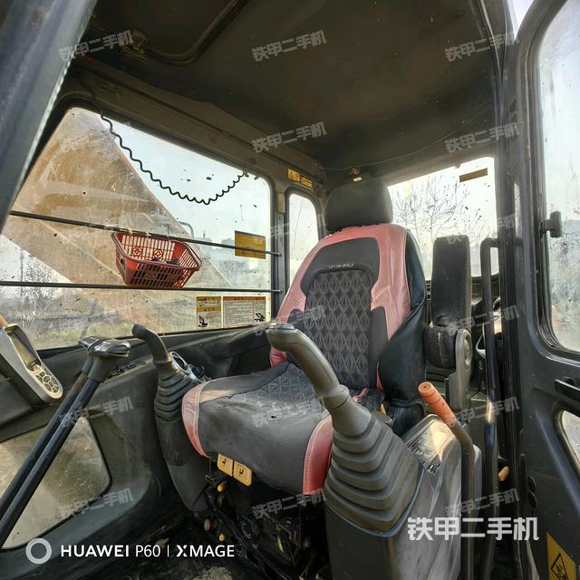 頂棚整體(駕駛室部分) 頂棚整體(駕駛室部分)