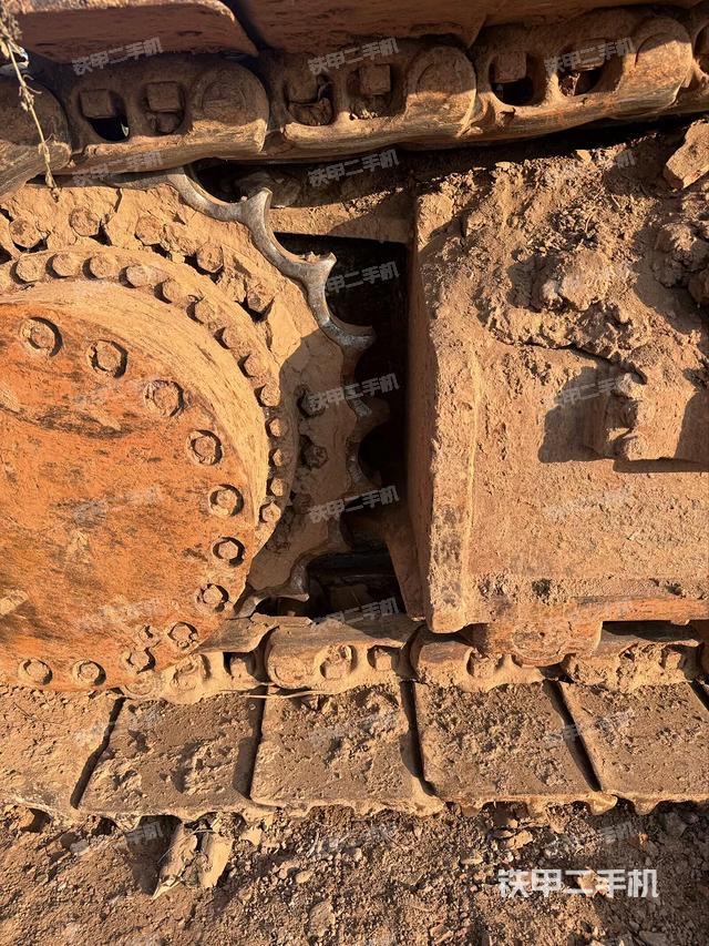 左導(dǎo)向輪（行走機(jī)構(gòu)）