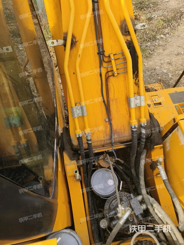 大臂油缸整體?豎拍（工作和回轉(zhuǎn)裝置）