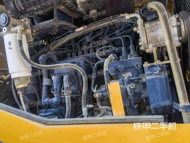 發(fā)動機左側(cè)（整機外觀及大件）