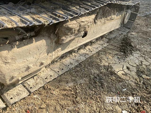 左側(cè)履帶整體?(行走機構(gòu)) 左側(cè)履帶整體?(行走機構(gòu))