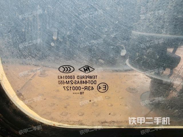 后窗玻璃角標(biāo)(駕駛室部分) 后窗玻璃角標(biāo)(駕駛室部分)