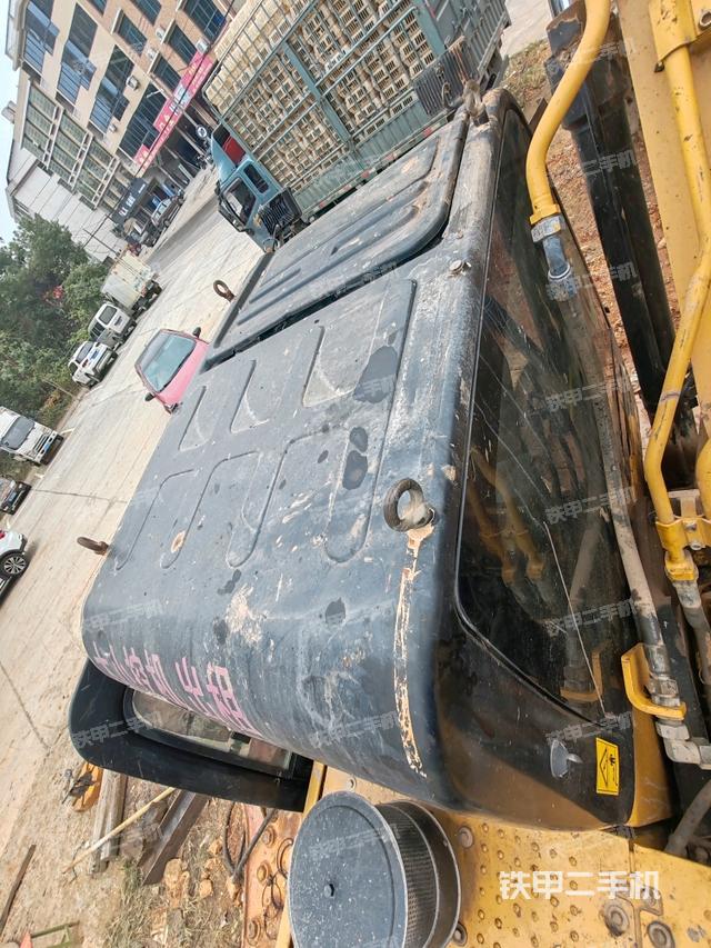 駕駛室頂部俯視(上車部件) 駕駛室頂部俯視(上車部件)