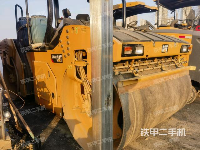 整機右后45°（設備外觀及核心部件）