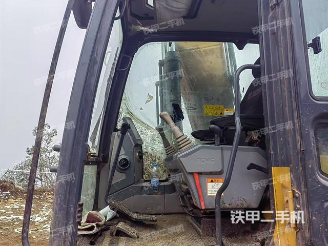 驾驶室整体（整机外观）