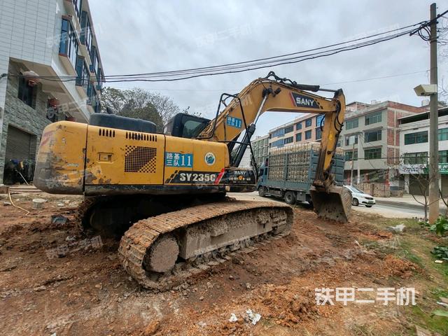 右后45(整機(jī)外觀) 右后45(整機(jī)外觀)