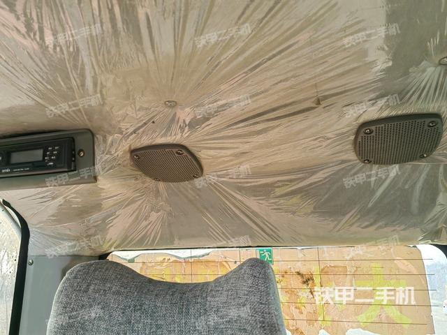 座椅后部(駕駛室部分) 座椅后部(駕駛室部分)