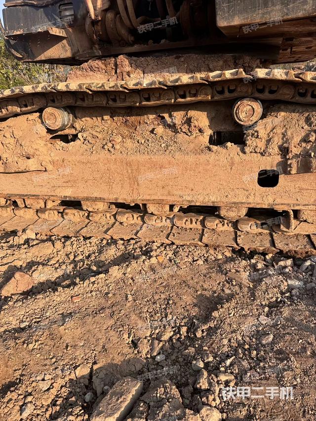 右側(cè)履帶整體（行走機(jī)構(gòu)）