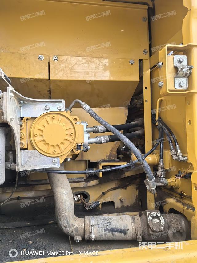 液壓泵室(大件艙室) 液壓泵室(大件艙室)