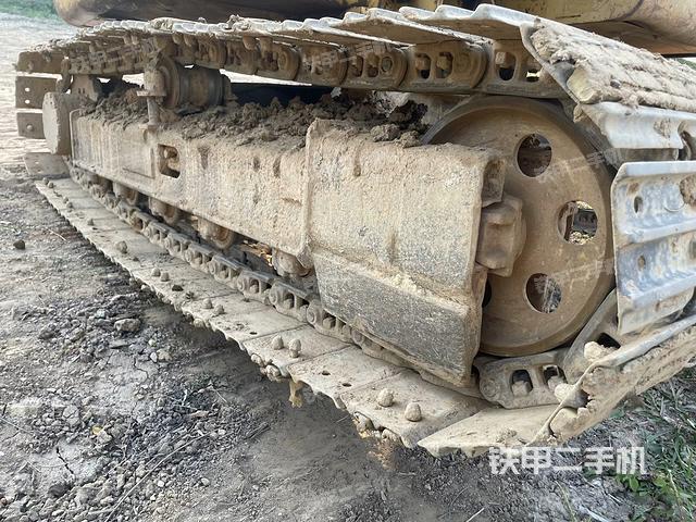 单侧履带整体（整机外观）