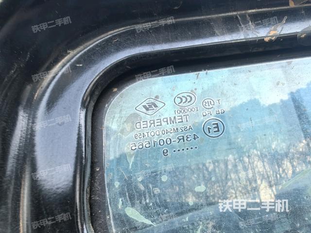 后窗玻璃角標(biāo)（駕駛室部分）