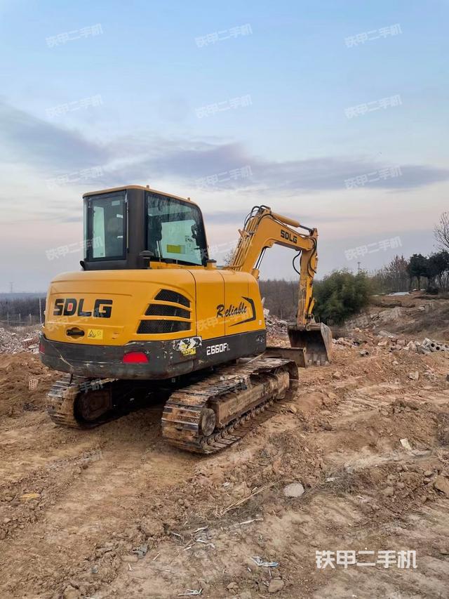 整機(jī)右后45°（整機(jī)外觀）