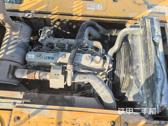 發(fā)動(dòng)機(jī)整體俯視（整機(jī)外觀）