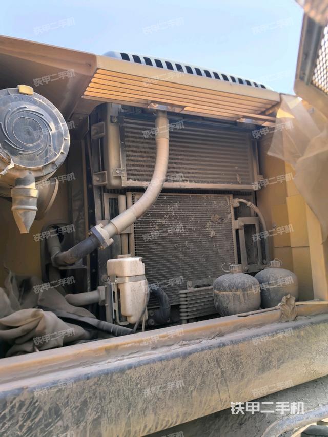 散熱器正面（大件艙室）