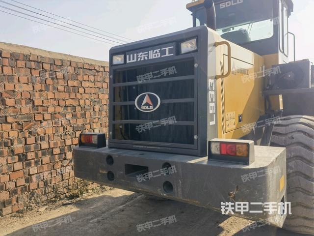 駕駛室操作臺（整機外觀及大件）