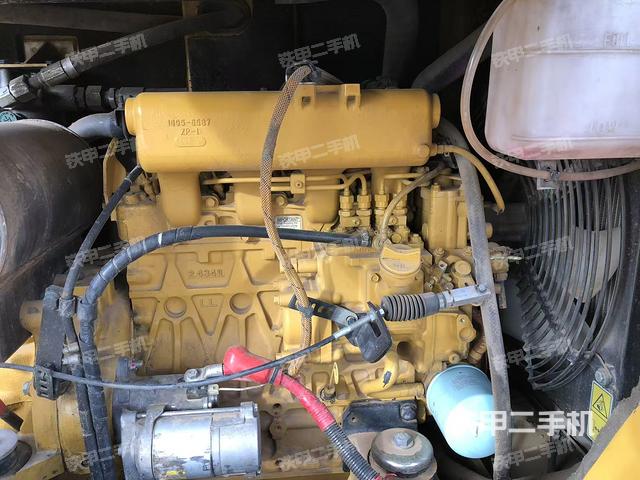 發(fā)動機整體俯視（整機外觀）