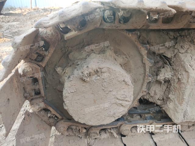 右驅(qū)動(dòng)輪（行走機(jī)構(gòu)）