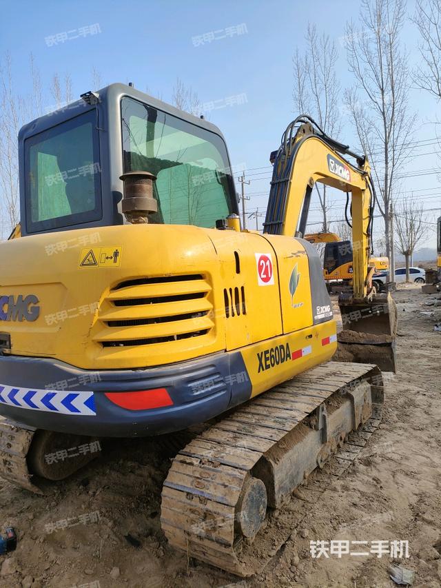 整機右后45°(整機外觀) 整機右后45°(整機外觀)