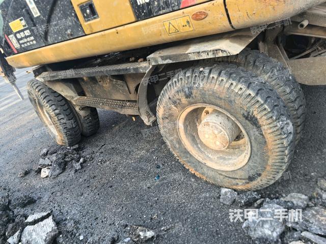 左側(cè)履帶整體?（行走機(jī)構(gòu)）