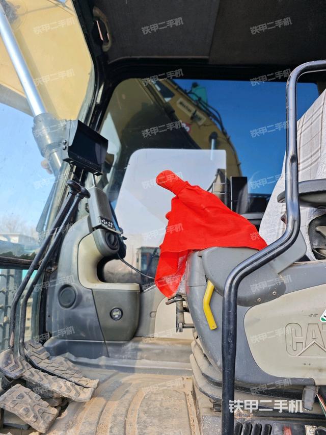 駕駛室整體（整機外觀）