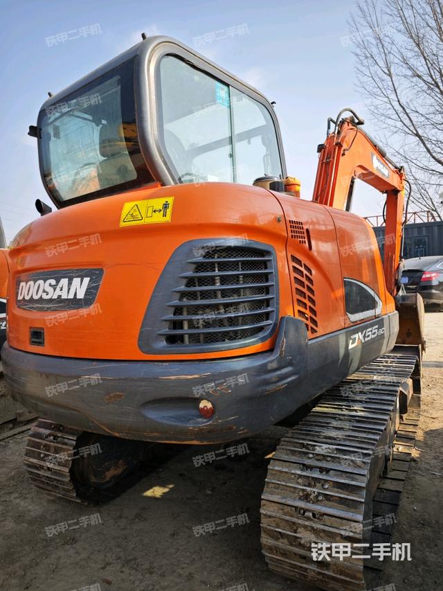 整機右后45°(整機外觀) 整機右后45°(整機外觀)