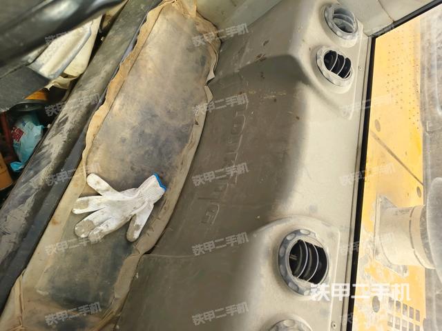 后窗玻璃角標(biāo)（駕駛室部分）