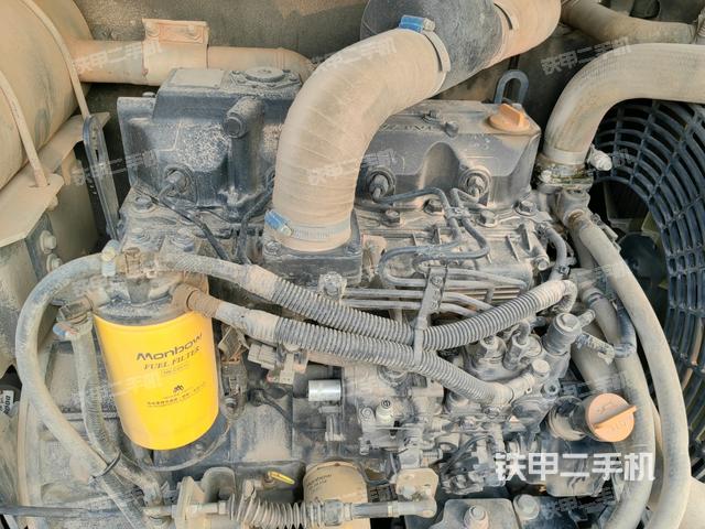 增壓器特寫(xiě)(上車(chē)部件) 增壓器特寫(xiě)(上車(chē)部件)