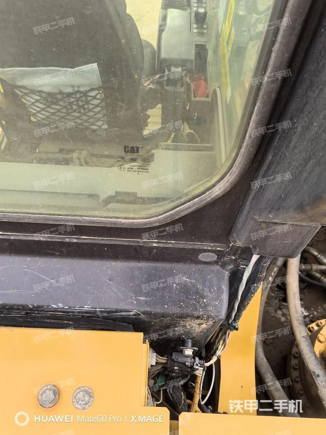 右側(cè)玻璃角標(biāo)(駕駛室部分) 右側(cè)玻璃角標(biāo)(駕駛室部分)