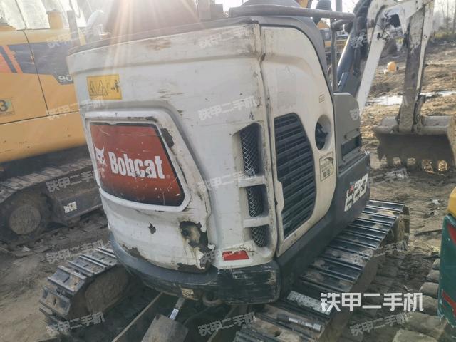 整機右后45°(整機外觀) 整機右后45°(整機外觀)