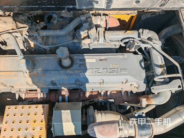 發(fā)動機整體俯視(整機外觀) 發(fā)動機整體俯視(整機外觀)