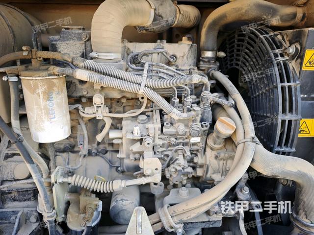 發(fā)動機整體俯視(整機外觀) 發(fā)動機整體俯視(整機外觀)