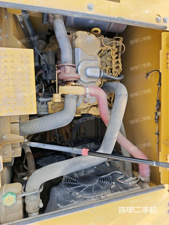 發(fā)動(dòng)機(jī)整體俯視（整機(jī)外觀）