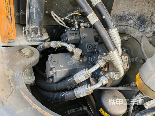 液壓泵室(大件艙室) 液壓泵室(大件艙室)