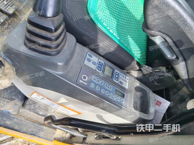 座椅右側(cè)控制臺(tái)/鑰匙門/油門/含右手柄（駕駛室部分）