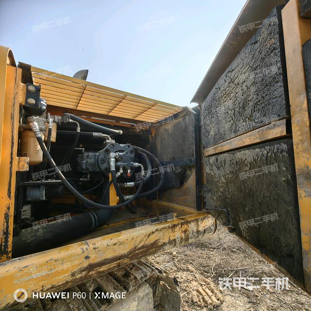 液壓泵斜45?左(大件艙室) 液壓泵斜45?左(大件艙室)