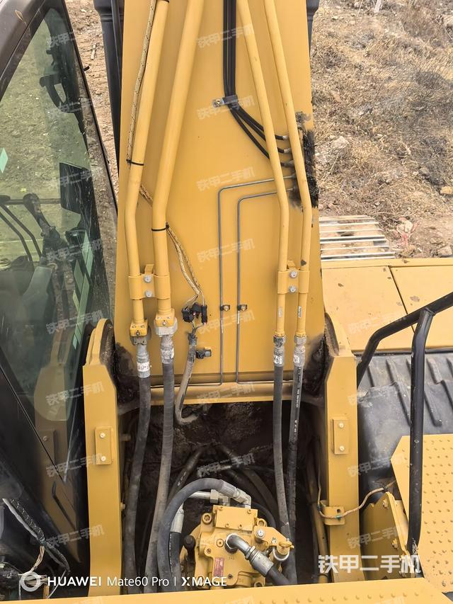 駕駛室頂部俯視(上車部件) 駕駛室頂部俯視(上車部件)