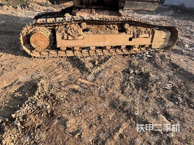 左側(cè)履帶整體?（行走機(jī)構(gòu)）