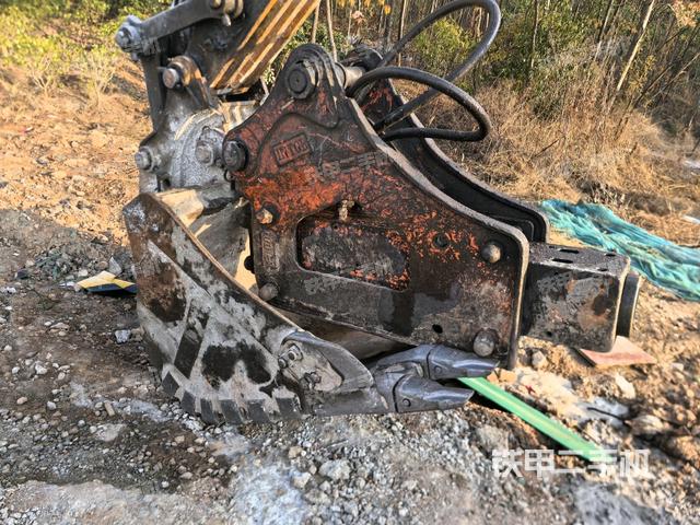 鏟斗45度（工作和回轉(zhuǎn)裝置）