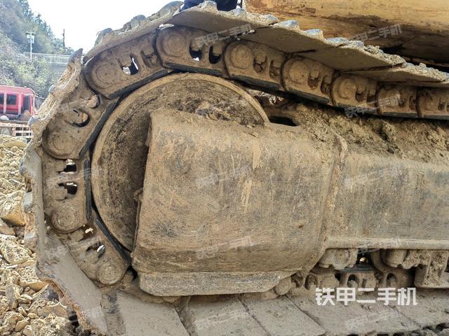 右側(cè)履帶整體（行走機構(gòu)）