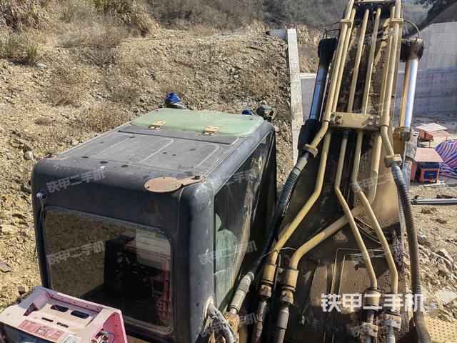 駕駛室頂部俯視（上車部件）