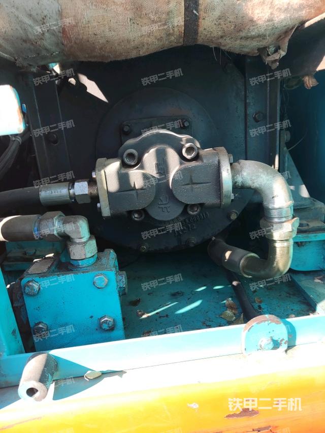 液壓泵室（大件艙室）