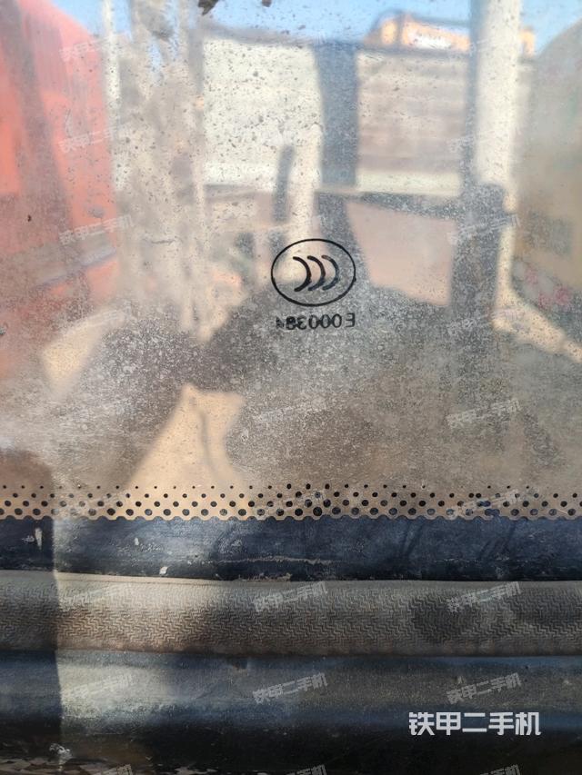 后窗玻璃角標(biāo)（駕駛室部分）