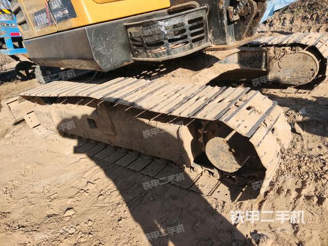 右側(cè)履帶整體?（行走機構(gòu)）