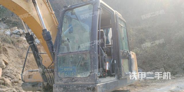 驾驶室整体（整机外观）